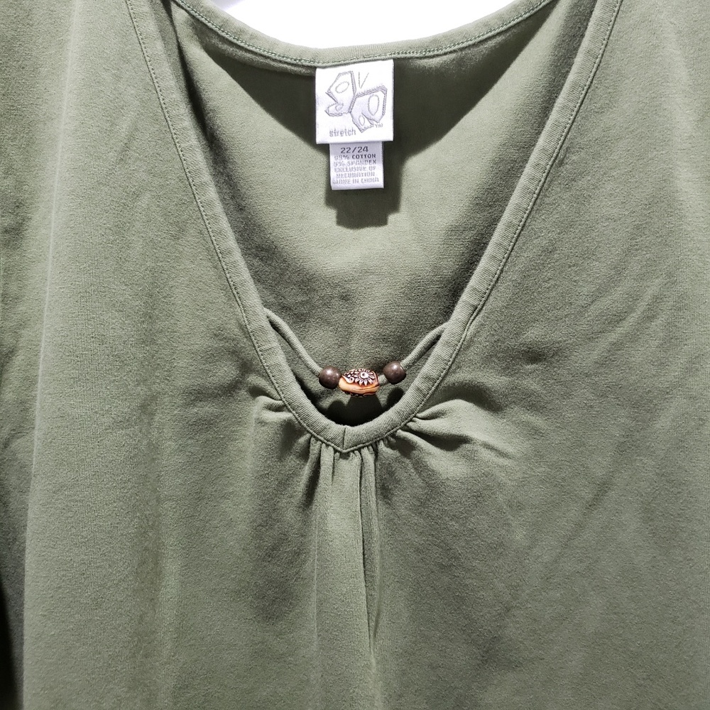 *SOLD* Stretch Charm Accent Scoop Neck Shirt - Picture 5 of 7